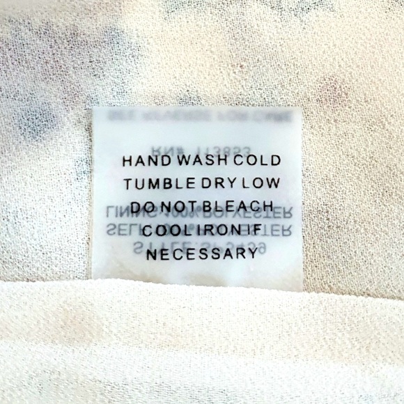 🆕️ Sugarlips Ivory Romper with Wide Sleeve Hems. Underlined. Elastic Waist NWT - Picture 9 of 11